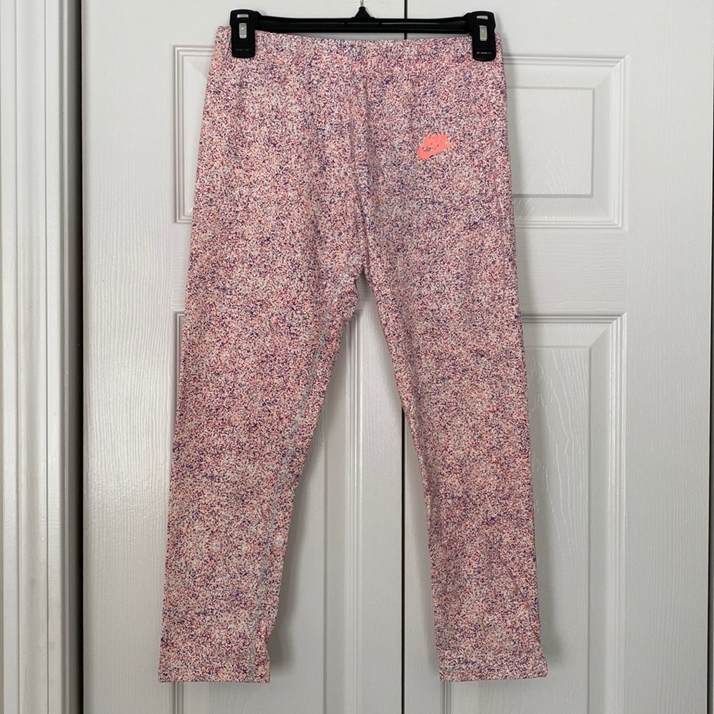 NWT Girls Nike Athletic Crop Leggings size XL